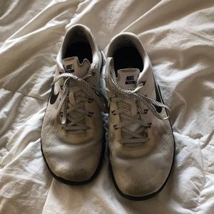 Women’s Nike Metcon 3’s